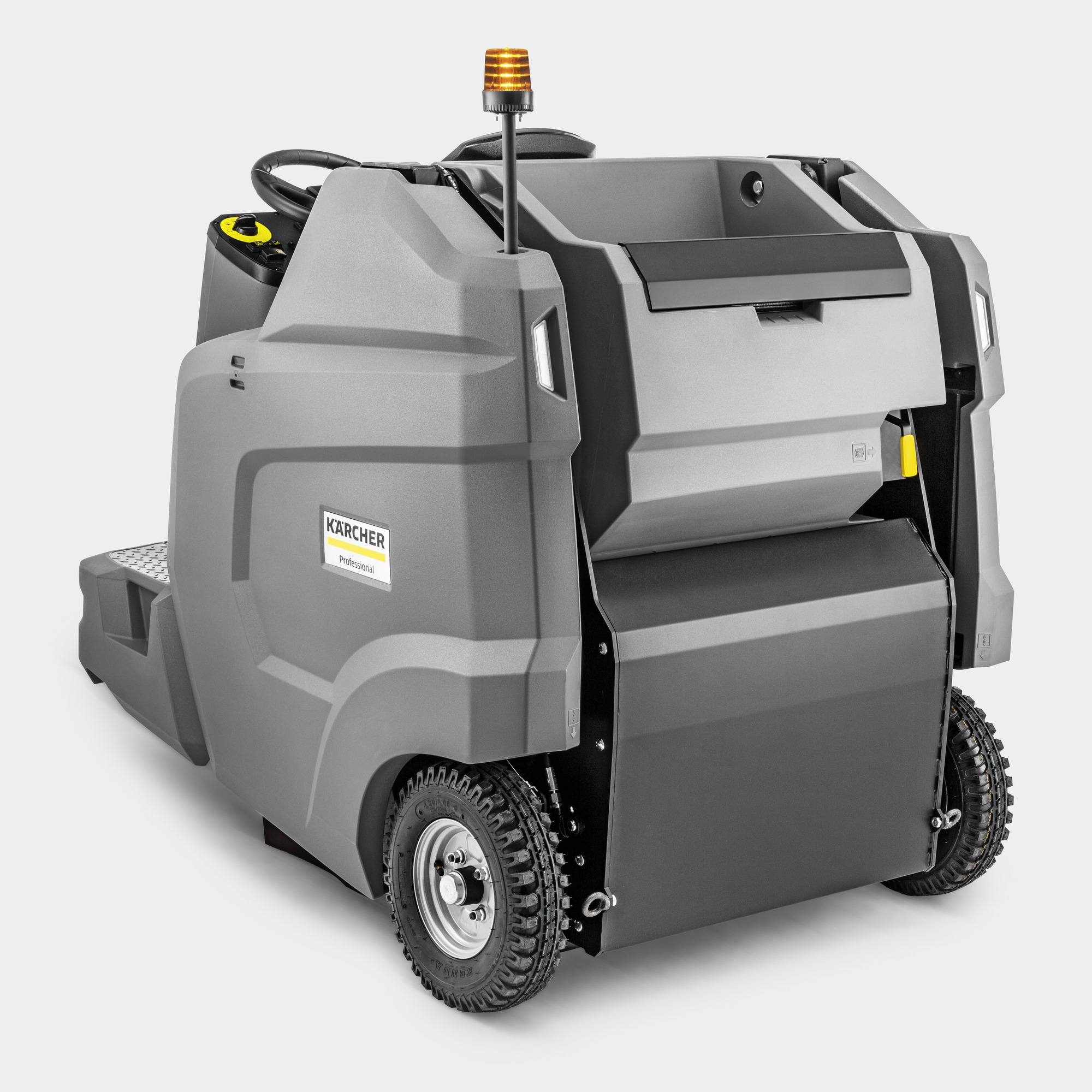Karcher KM 100/120 R BP Pack Sweeper - Image 4