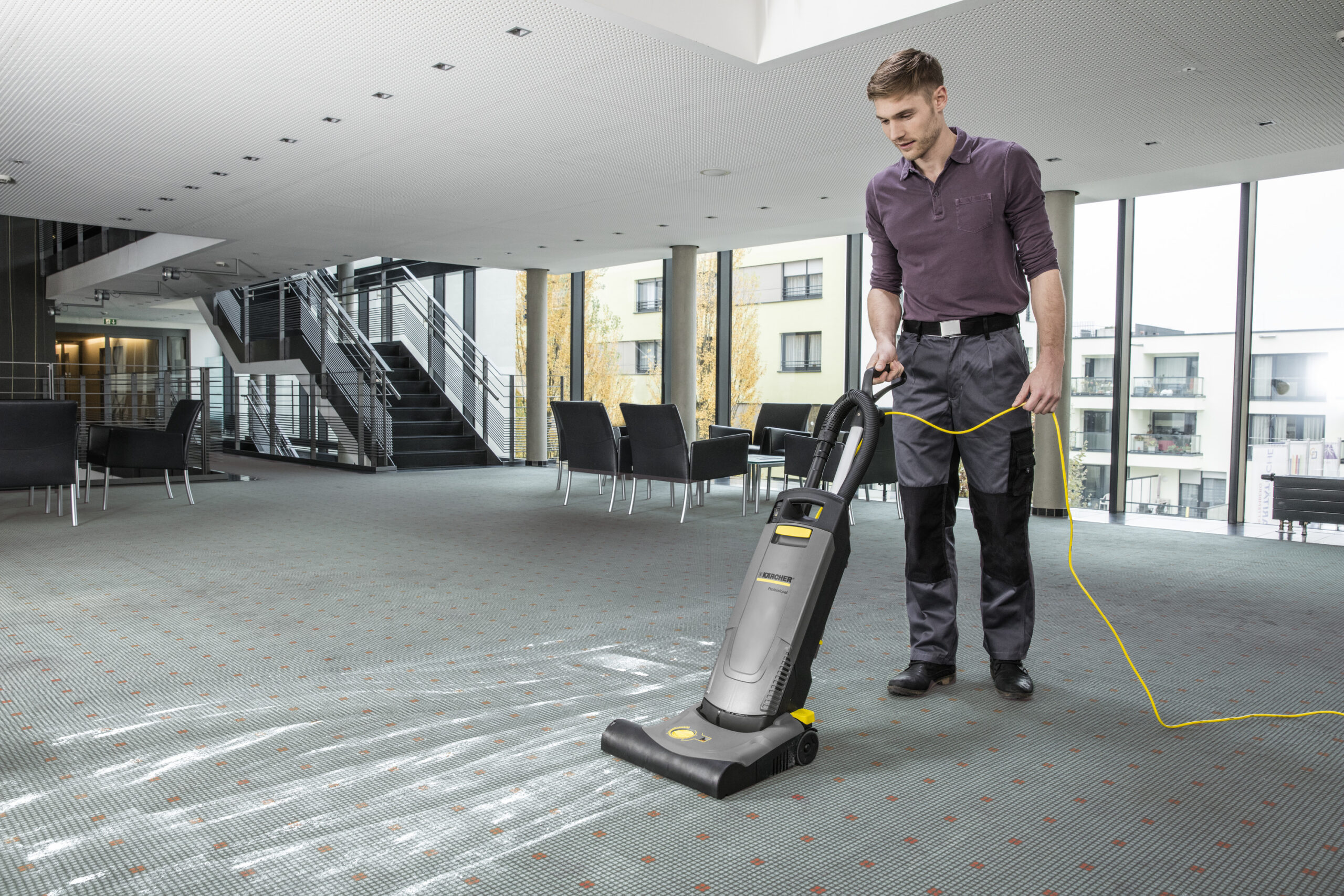 Karcher CV 38/2 Upright Vacuum - Image 2